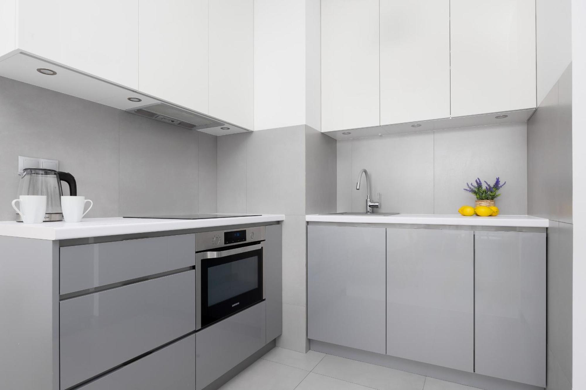 Apartament Burakowska 16 Z Balkonem I Parkingiem Warszawska Wola By Renters *