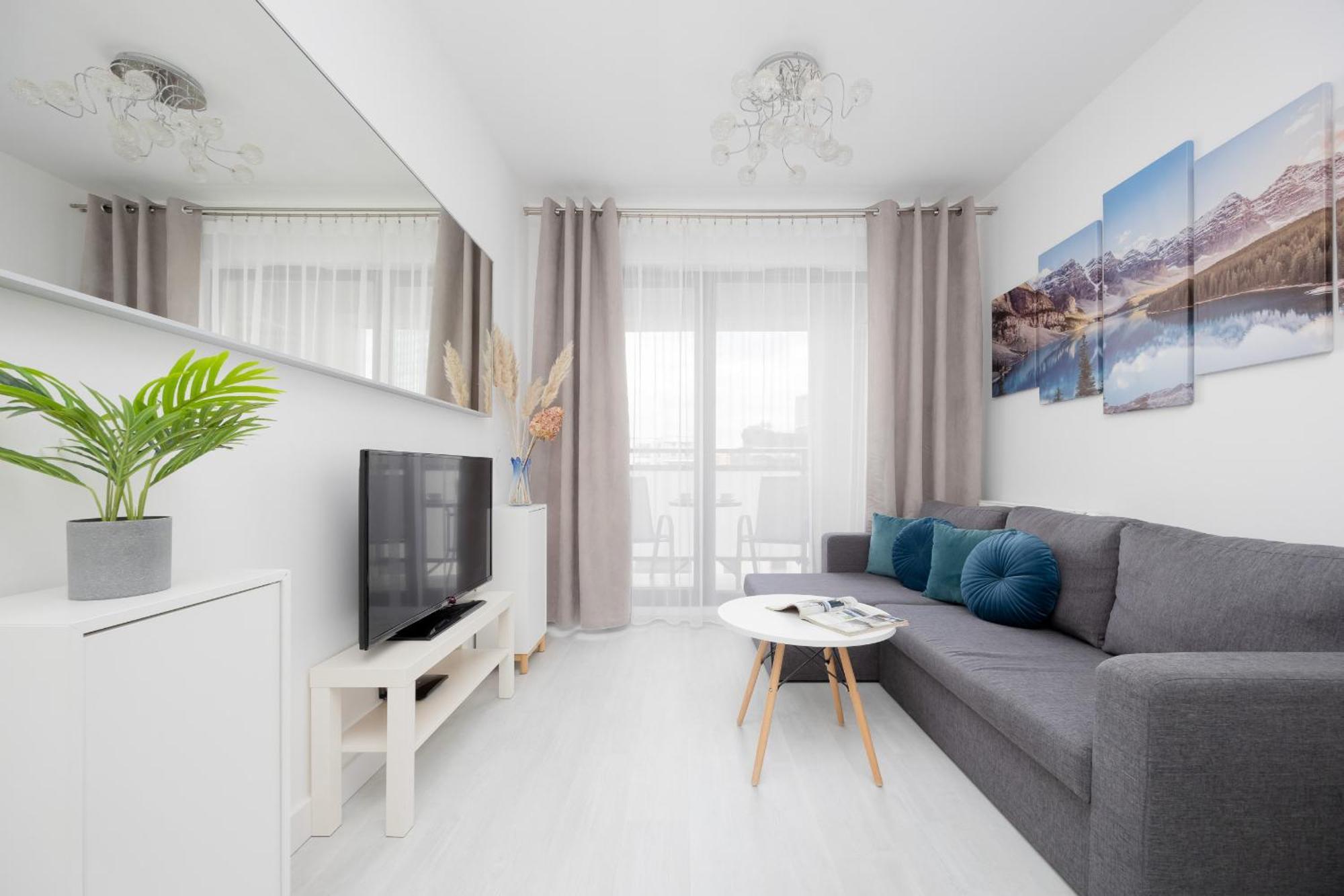 Burakowska 16 Z Balkonem I Parkingiem Warszawska Wola By Renters Apartament *